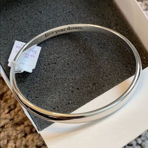 NWT lia Sophia bangle bracelet 😍